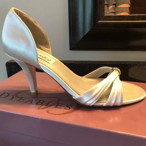White satin wedding dress shoe with sparkly stone detail. Size 8